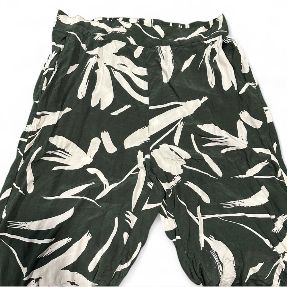 Green and White Patterned Pants